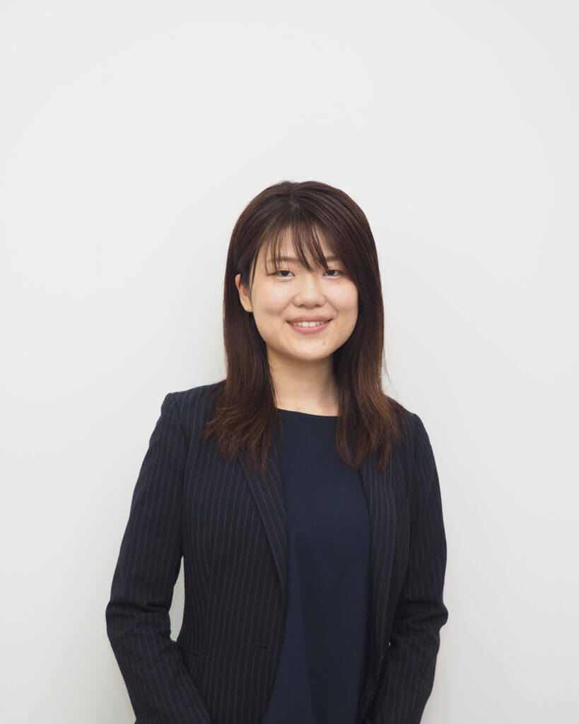 尾形 友里恵氏